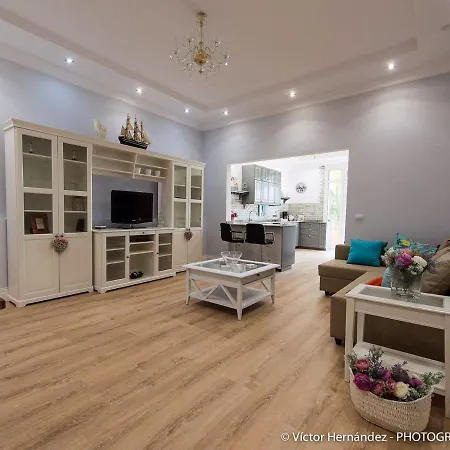 Flatguest Living House شقة لاس بالماس دي غران كاناريا